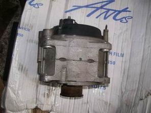 大众途锐4.2发电机汽车配件,拆车件